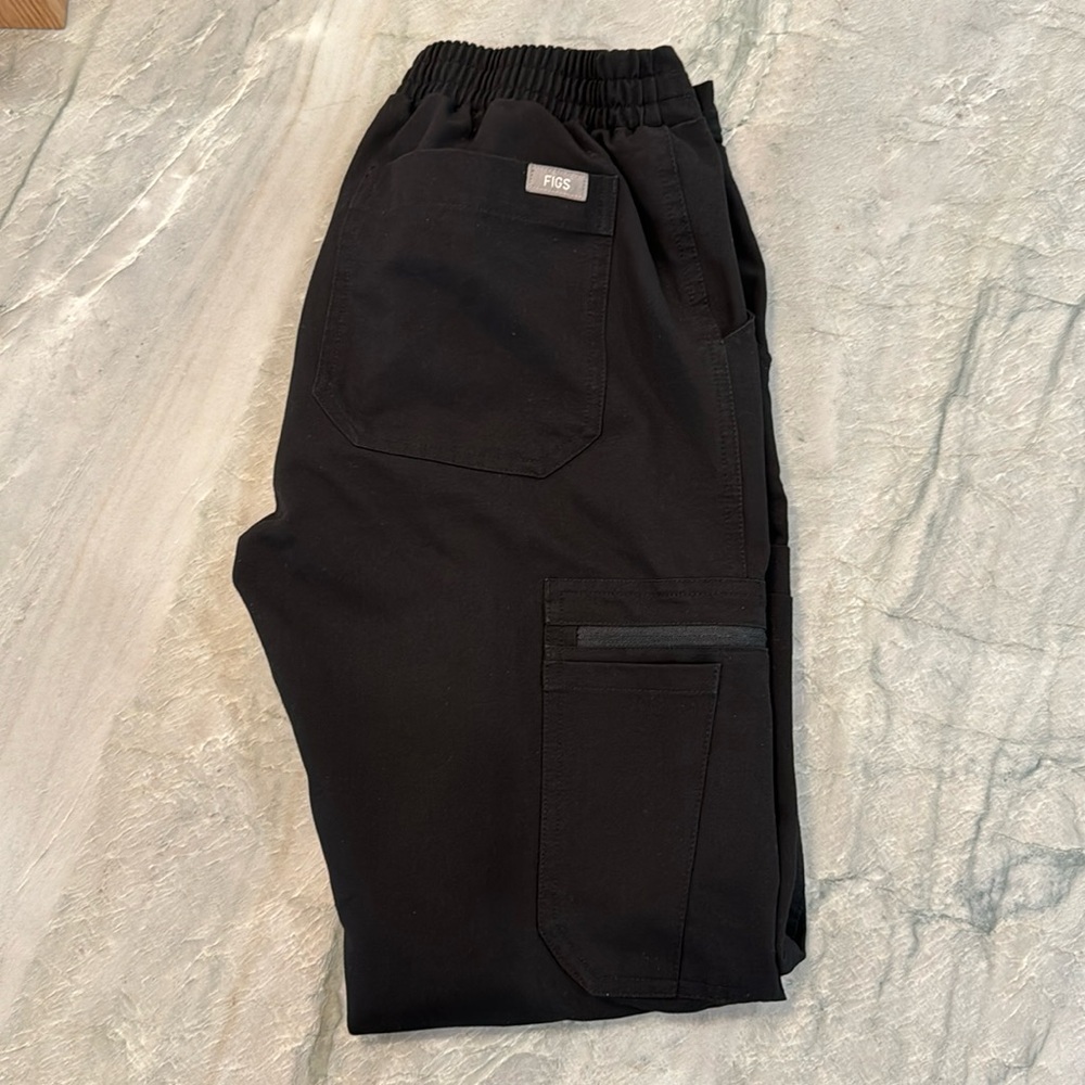 FIGS Black Scrub Bottoms XXS Petite